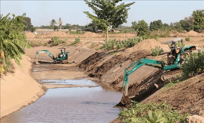 Dịch vụ nạo vét mương chuyên nghiệp
